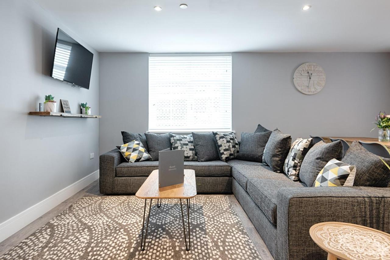 3 Rm Studio, Open-Plan Living, Dining, & Kitchen Llanelli Exterior photo